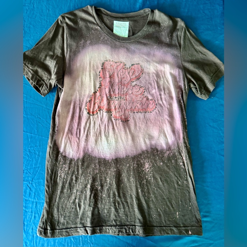 🌙Pink and Brown Short Sleeve Tee with Vintage Design